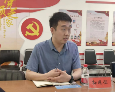 哈尔滨宇龙自动化有限公司赴光电工程学院调研交流