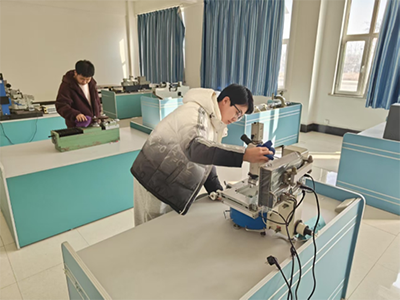 长春电子科技学院光电科学与工程学院“学雷锋”系列志愿活动纪实